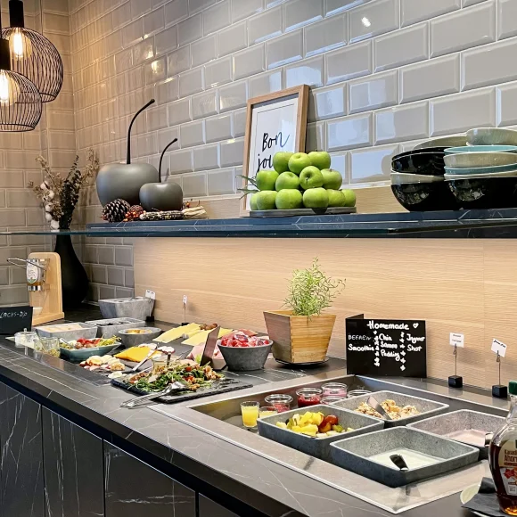 Zeitwohnhaus Frühstücksbereich mit Buffet