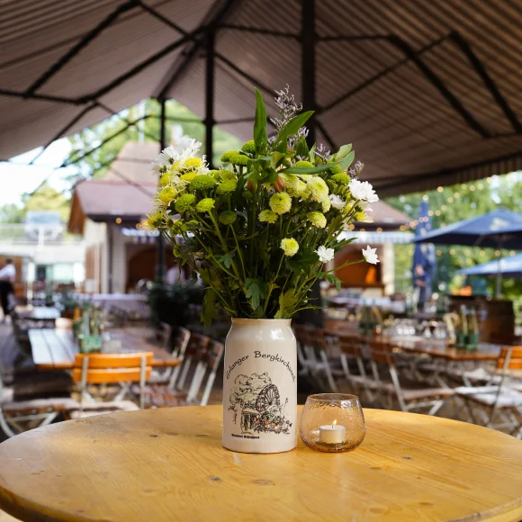 Im Biergarten beim Altstädter Schießhaus